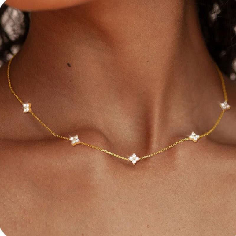 ESTELA | Collar vintage con trébol de cuatro hojas