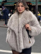 VICKY | Chaqueta de pelo sintético elegante y cálida