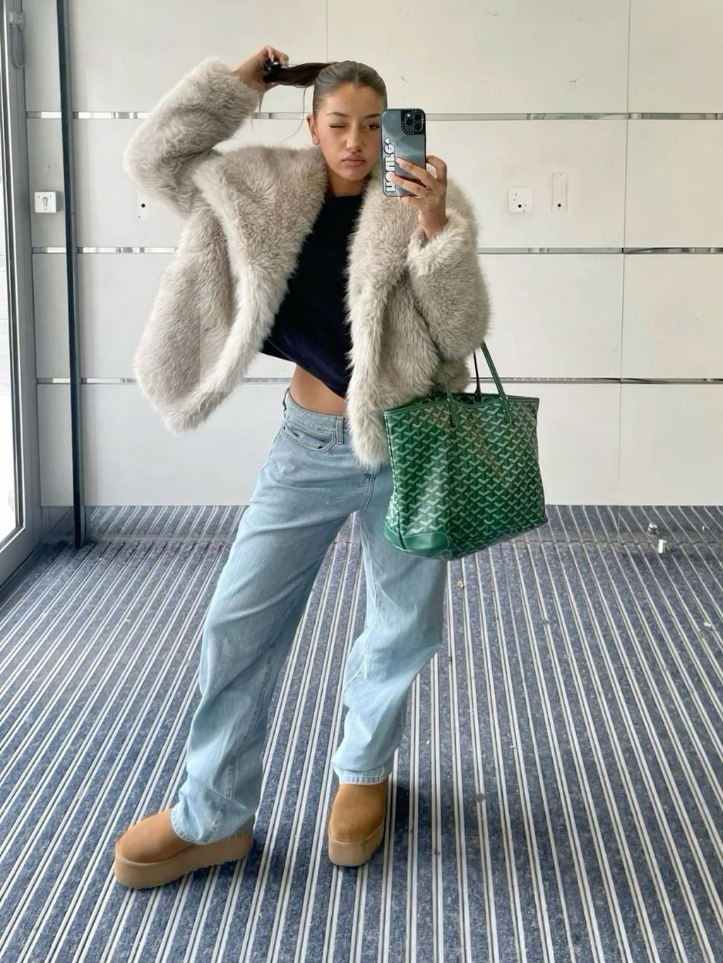 VICKY | Chaqueta de pelo sintético elegante y cálida