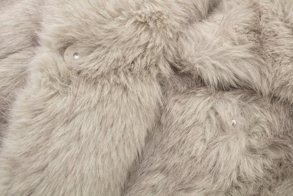 VICKY | Chaqueta de pelo sintético elegante y cálida