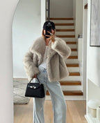 VICKY | Chaqueta de pelo sintético elegante y cálida