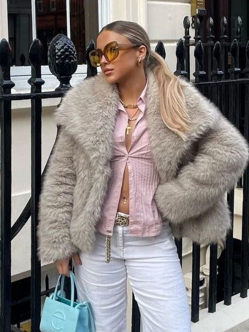 VICKY | Chaqueta de pelo sintético elegante y cálida