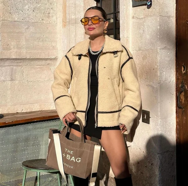 Calyvéa abrigo