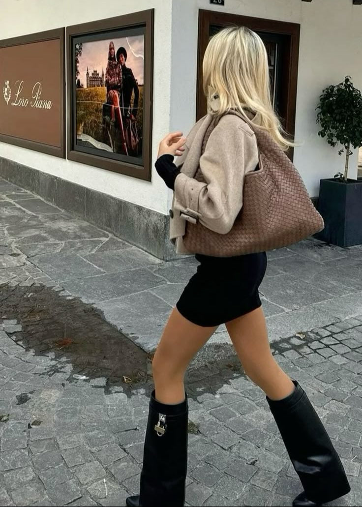 EMILY | Botas Altas Elegantes de Cuña Oculta